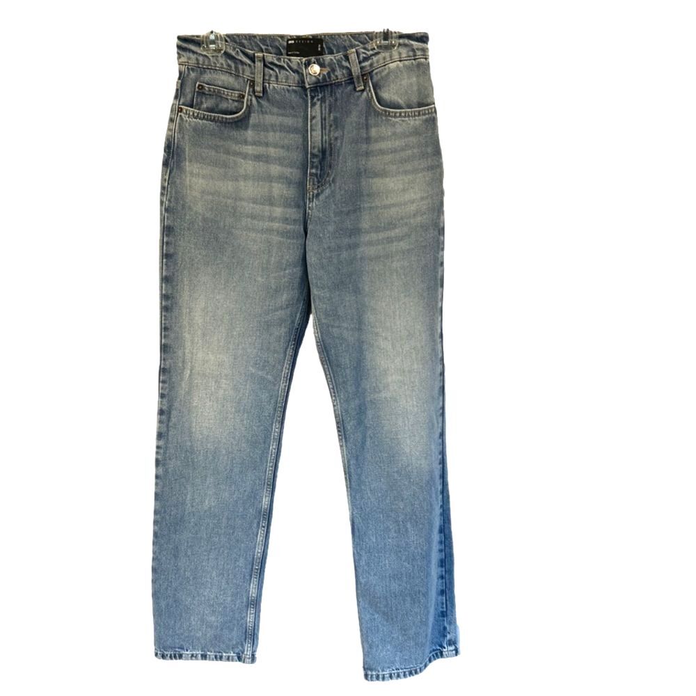 ASOS Design Light Wash Jean 28x32 straight leg